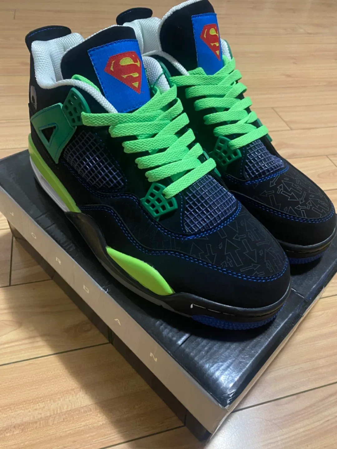 Nike Air Jordan 4 Retro Doernbecher