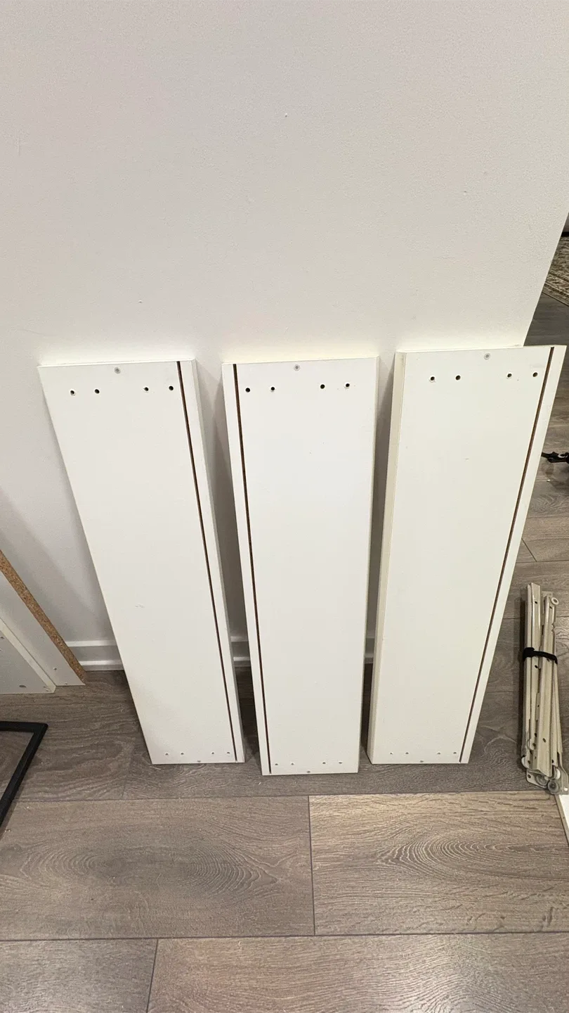 White wooden board image indicator(3)