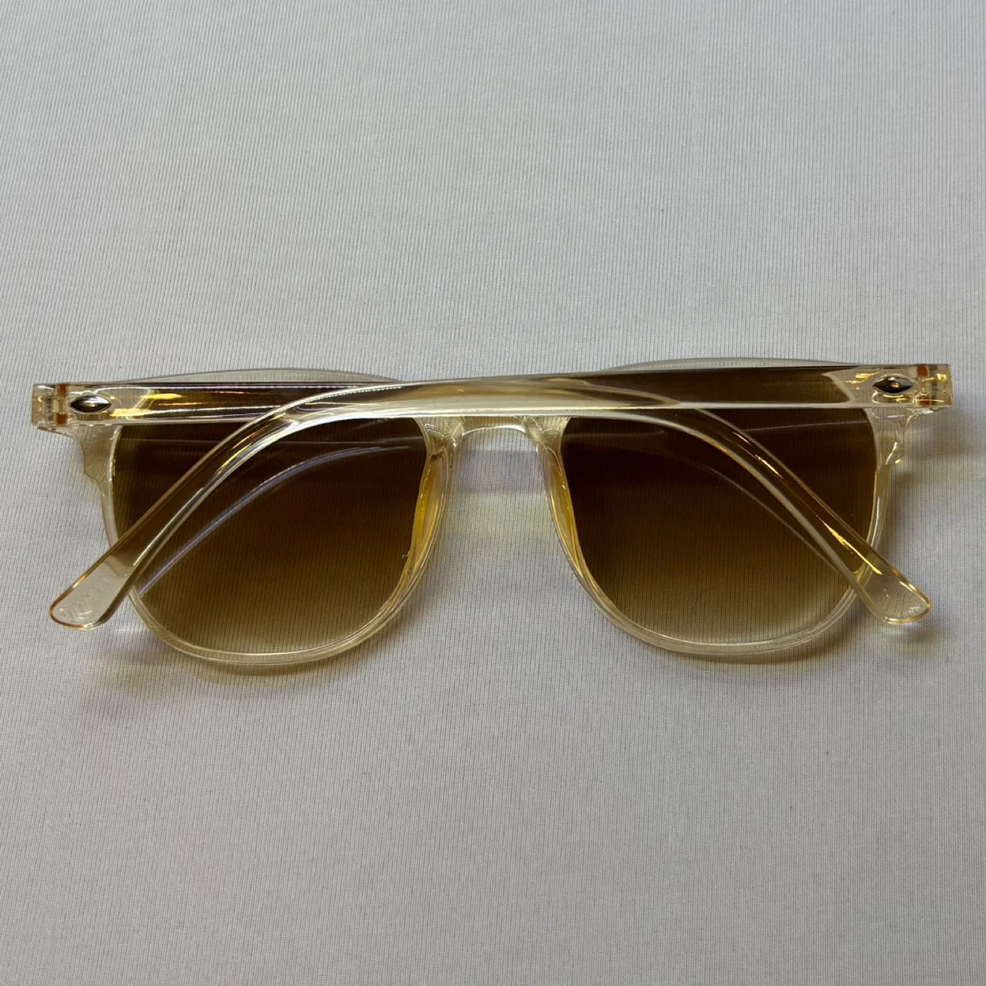 Meet Glasses Clear Nude Square Sunglasses Brown Gradient Lens 2 image indicator(4)