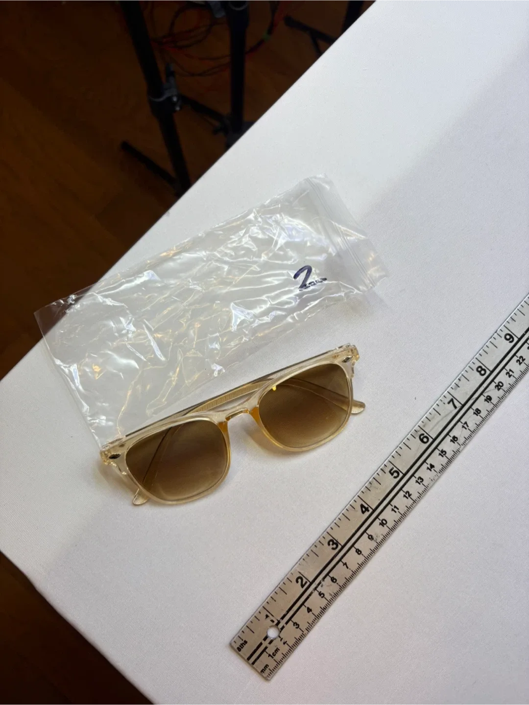 Meet Glasses Clear Nude Square Sunglasses Brown Gradient Lens 2 image indicator(7)