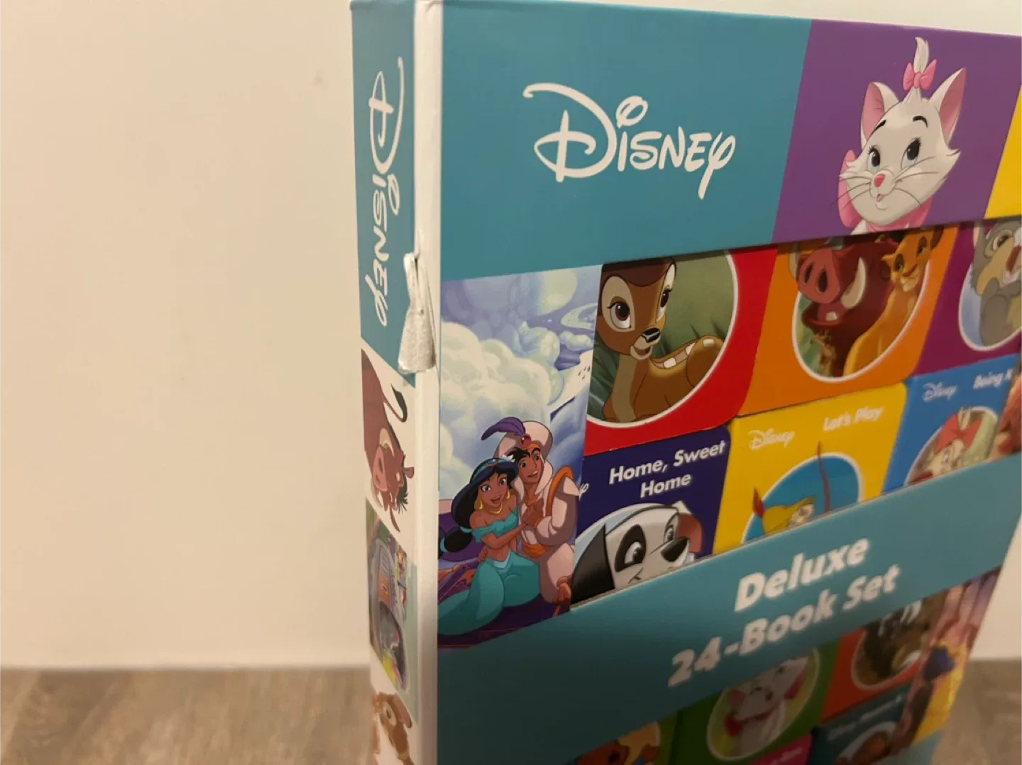 Disney Deluxe 24 mini board Book Set image indicator(2)