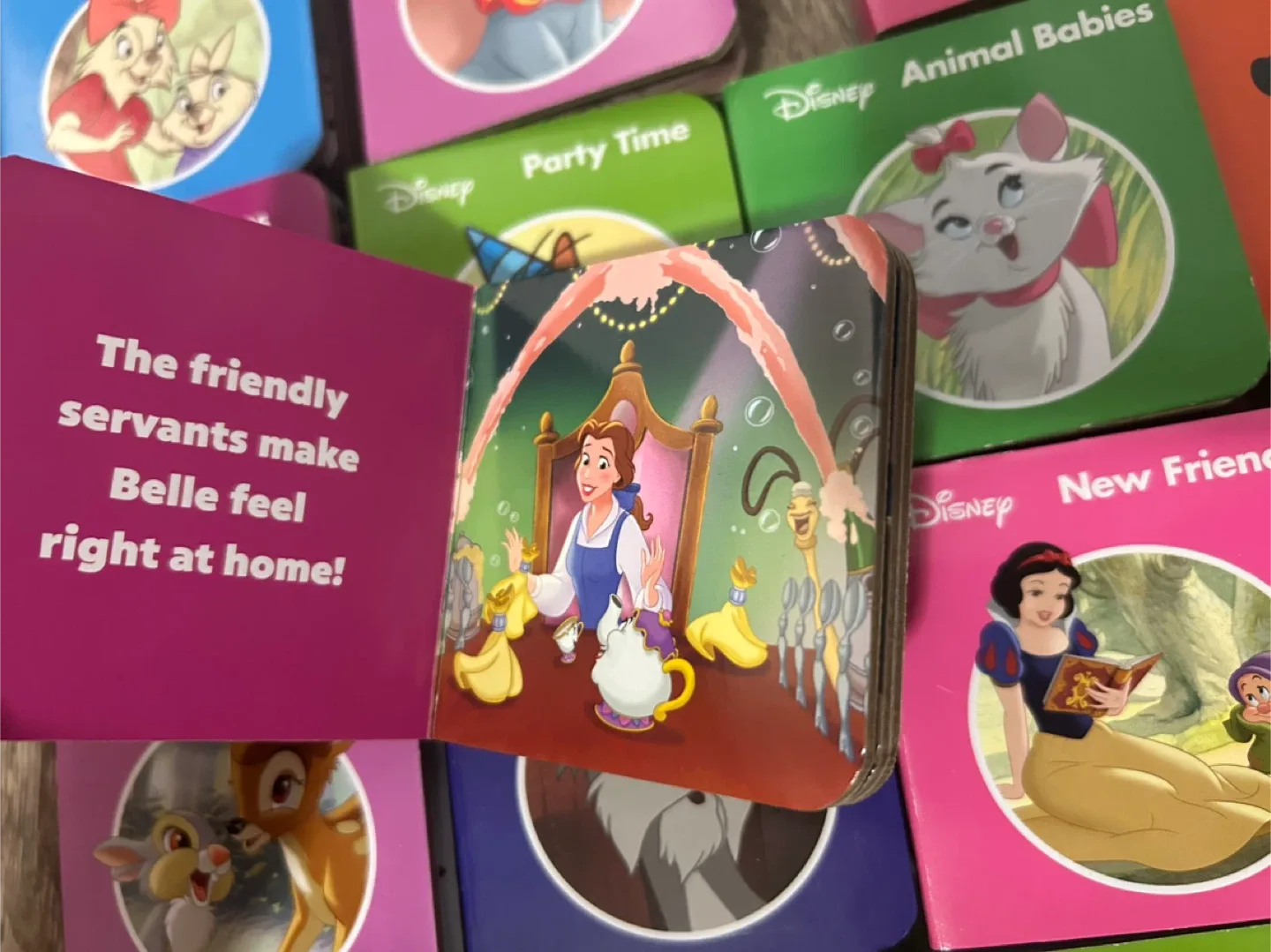 Disney Deluxe 24 mini board Book Set image indicator(9)