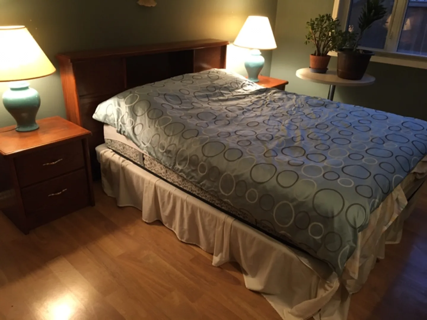 Bedroom Set - Bed, Dresser, Nightstands