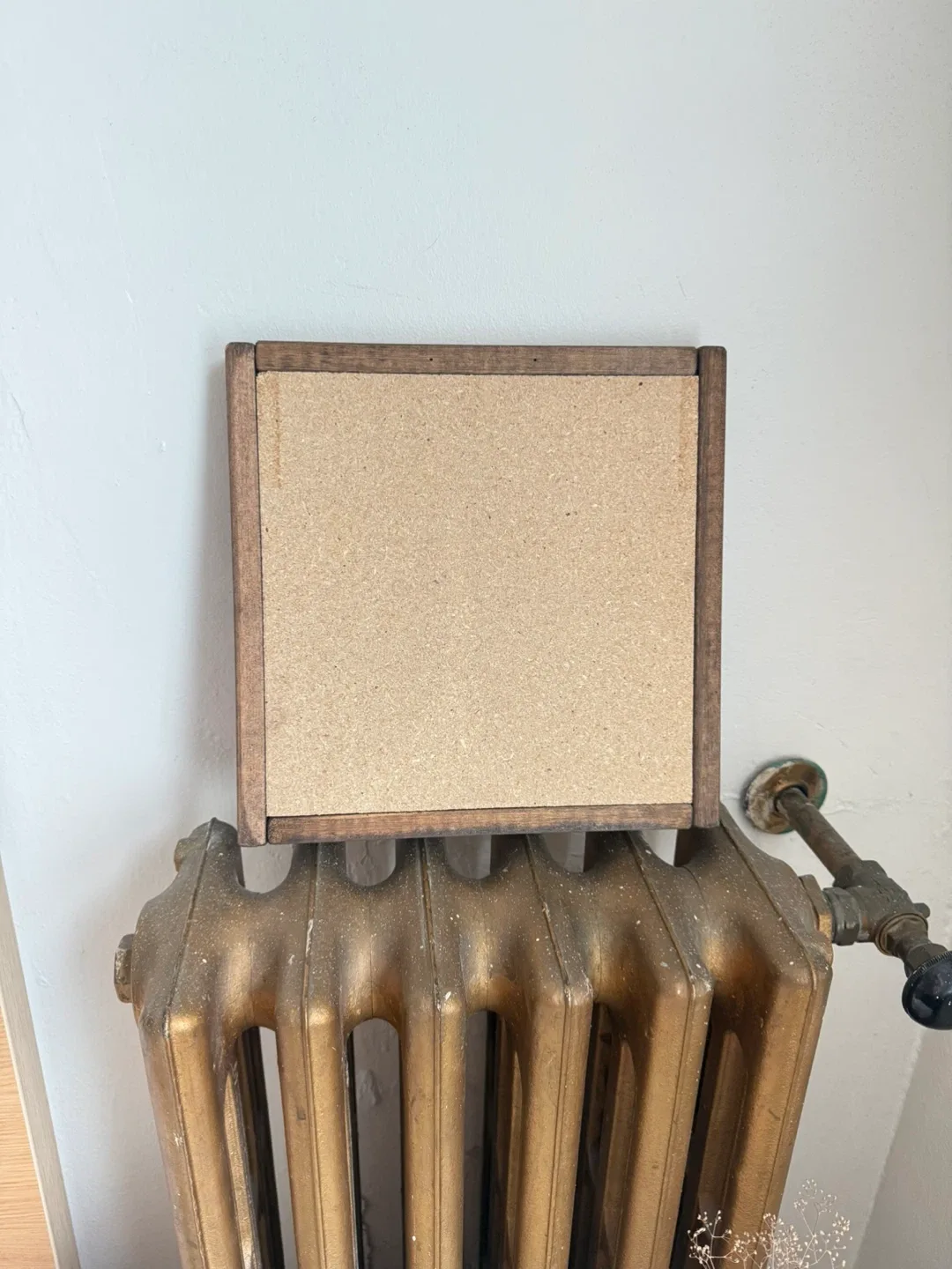 Funny Wood Bathroom Sign image indicator(5)