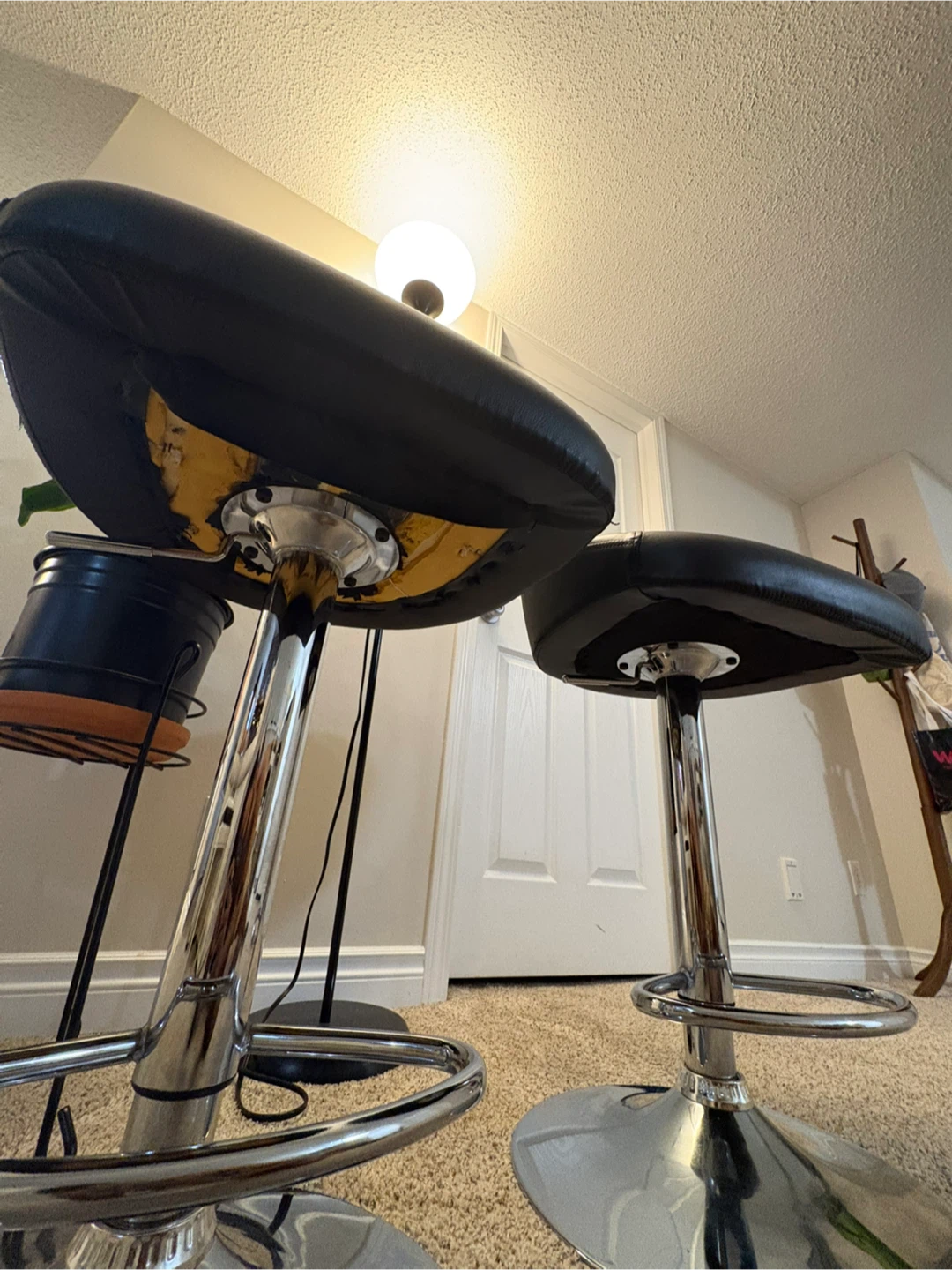 Pair of Black Swivel Bar Stools - photo 5