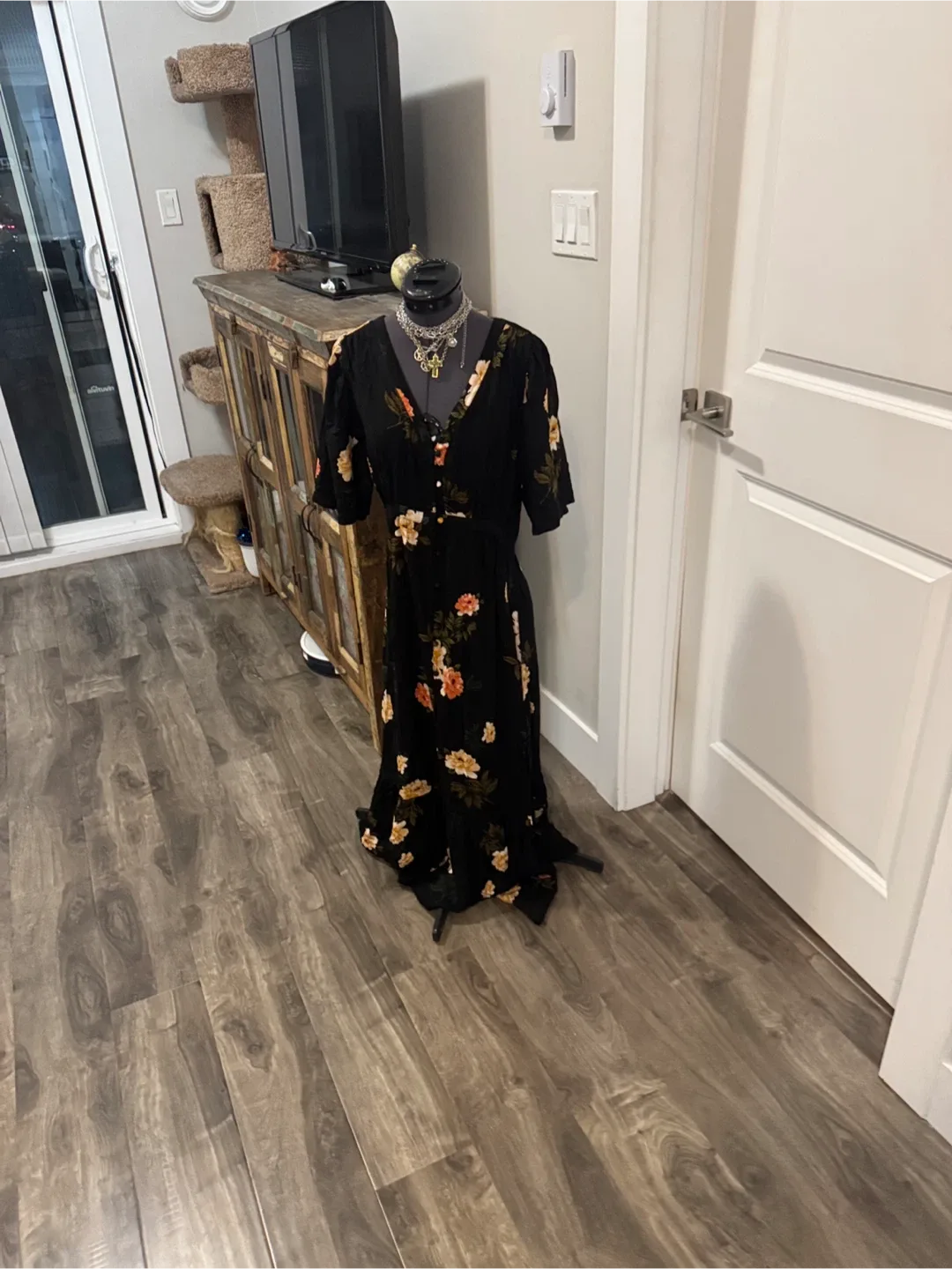 Saltwater LUXE black maxi dress - mes image indicator(9)