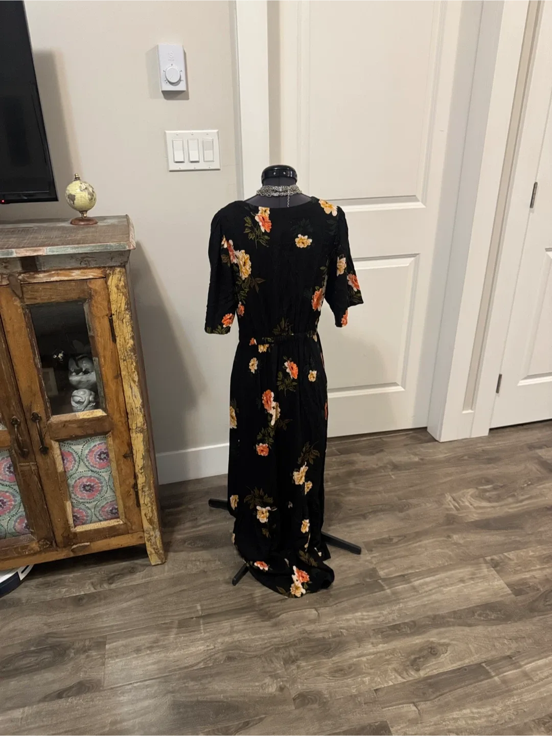 Saltwater LUXE black maxi dress - mes image indicator(7)