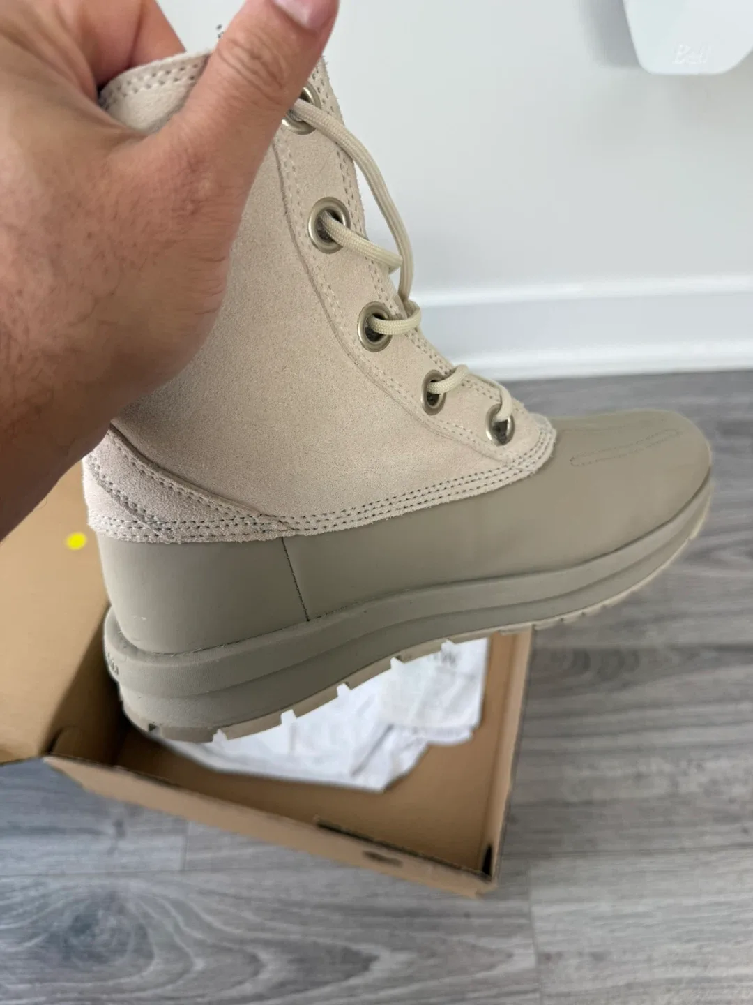 Columbia Women's Ice Maiden™ II Lace Boot - Size 7 image indicator(2)