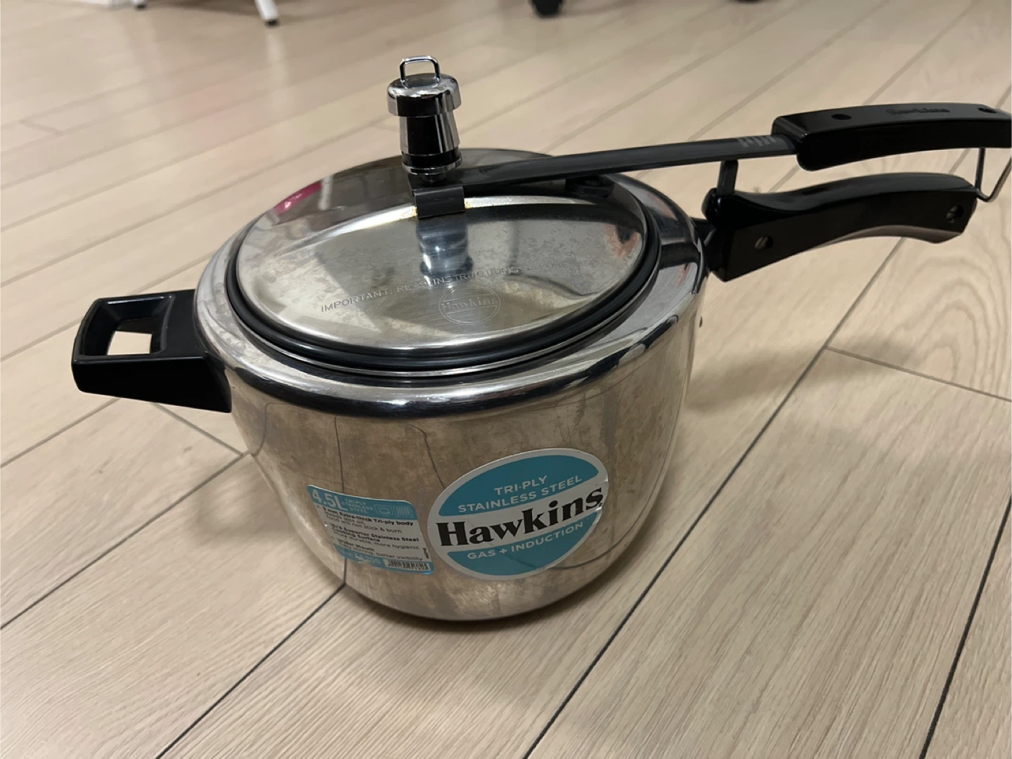 Hawkins 4.5L Tri-Ply Stainless Steel Pressure Cooker - photo 3