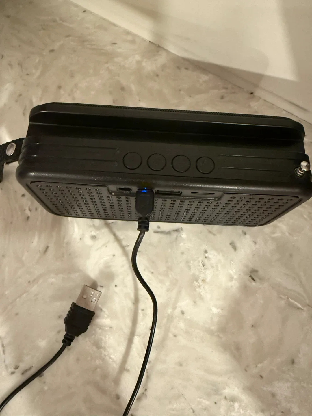 Portable Black Bluetooth Speaker image indicator(3)