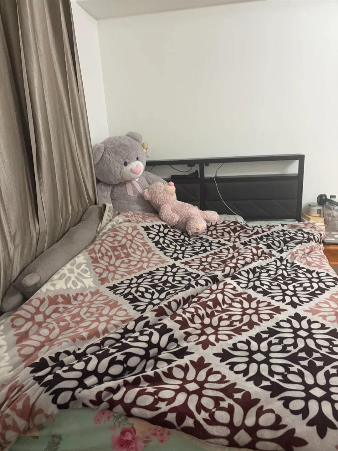 Bed frame available image indicator(2)