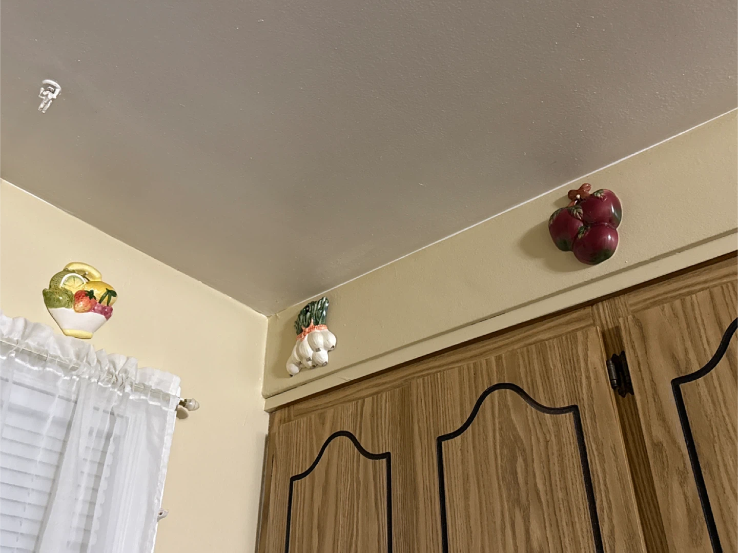 Vintage Ceramic Fruit/Vegetable Wall Decor - photo 3