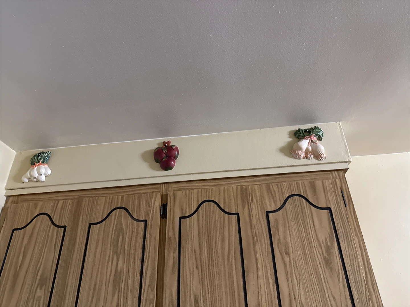 Vintage Ceramic Fruit/Vegetable Wall Decor - photo 4