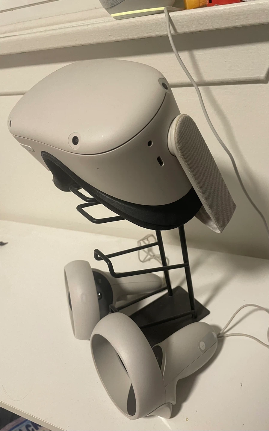Oculus Quest 2 VR Headset - photo 2