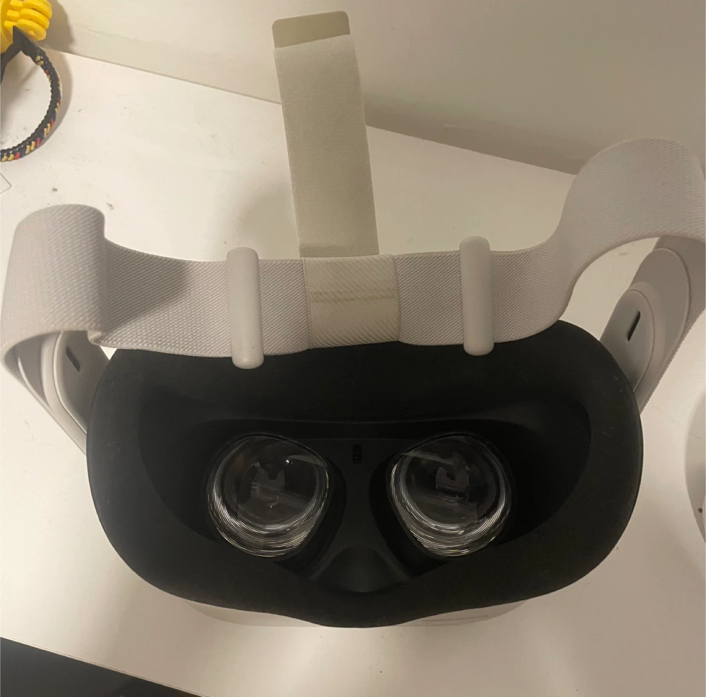 Oculus Quest 2 VR Headset - photo 3