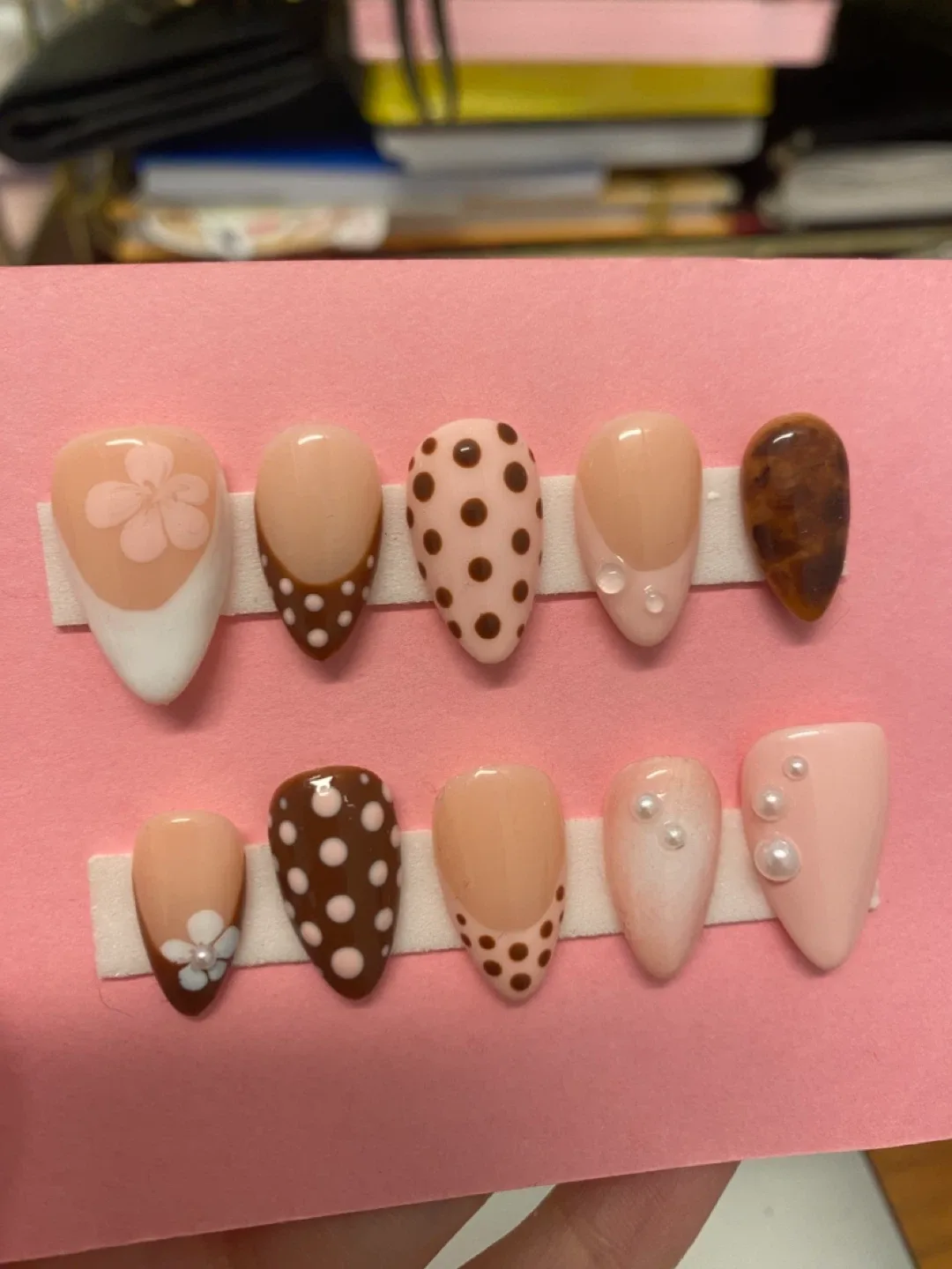 Press-on Nail Art Sets image indicator(4)