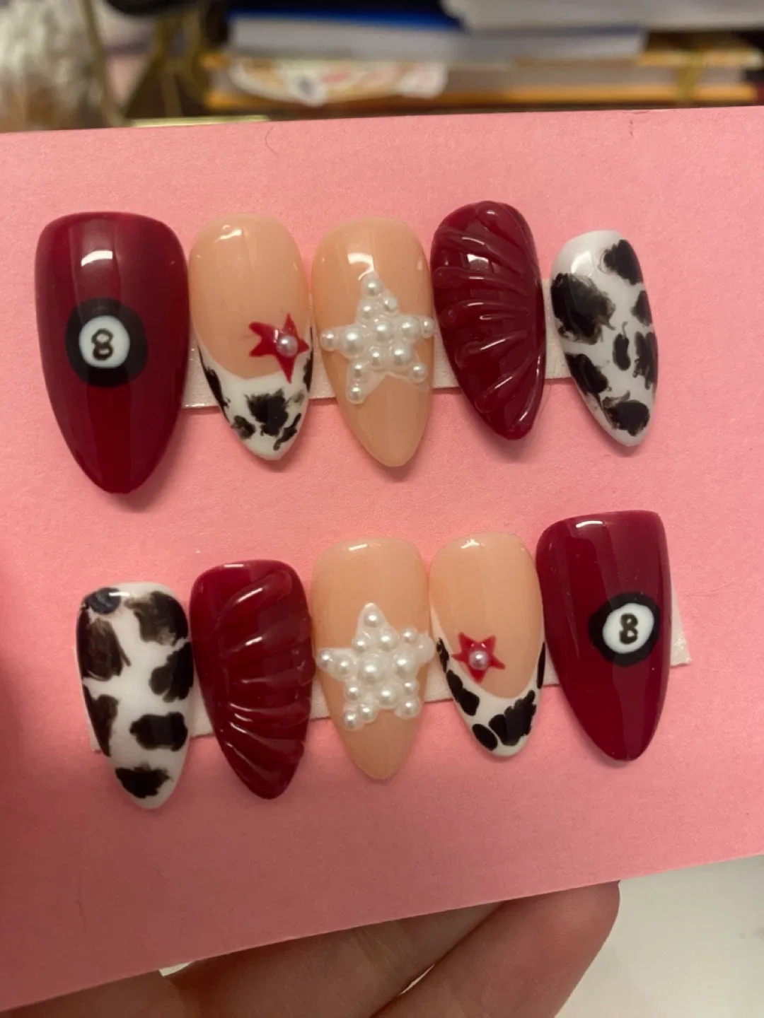 Press-on Nail Art Sets image indicator(2)