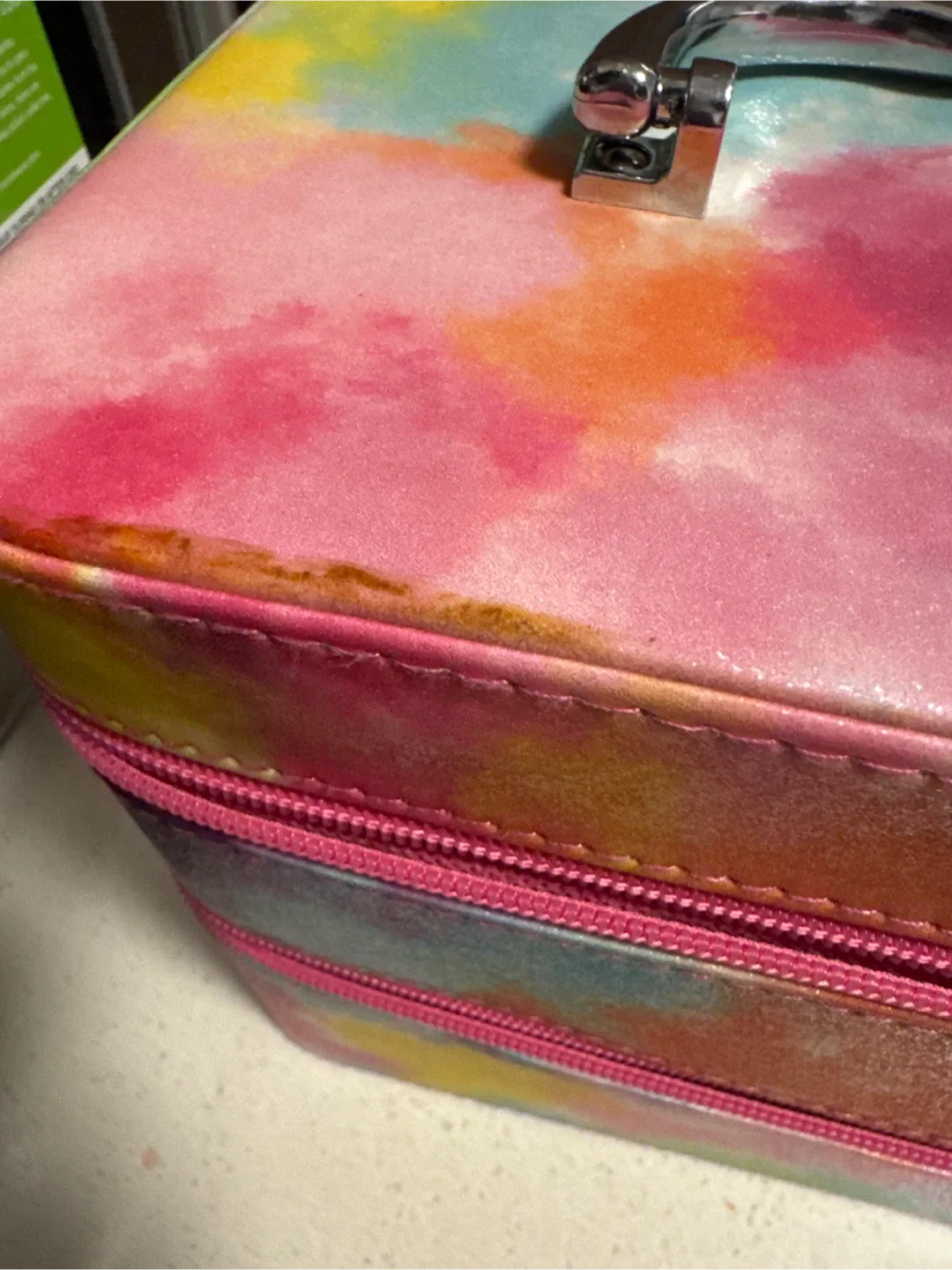 Colorful Makeup Train Case image indicator(3)