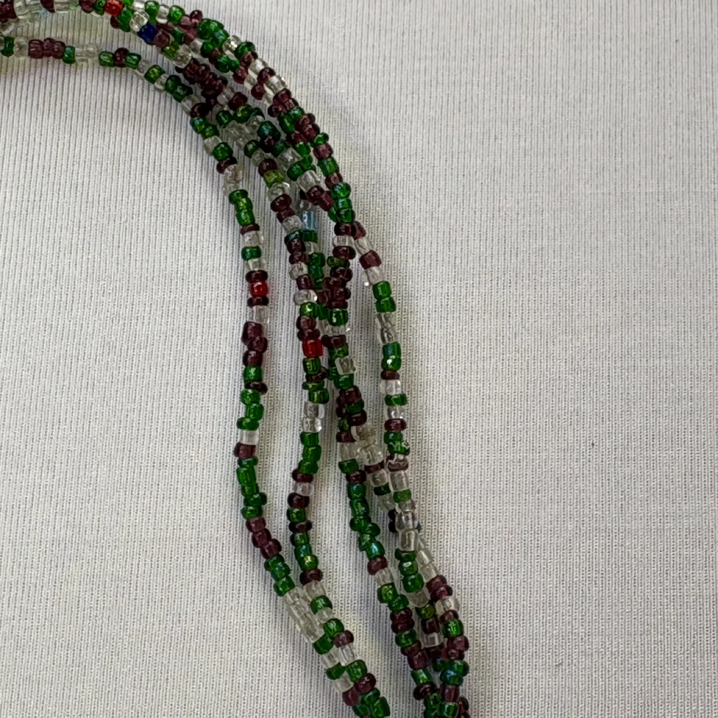 Handmade Multi Strand Green and Maroon Seed Bead Necklace - photo 3