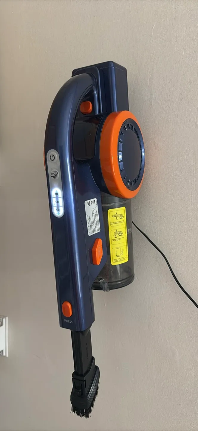 Orfeld EV-679 Cordless Stick Vacuum - Like New! image indicator(3)