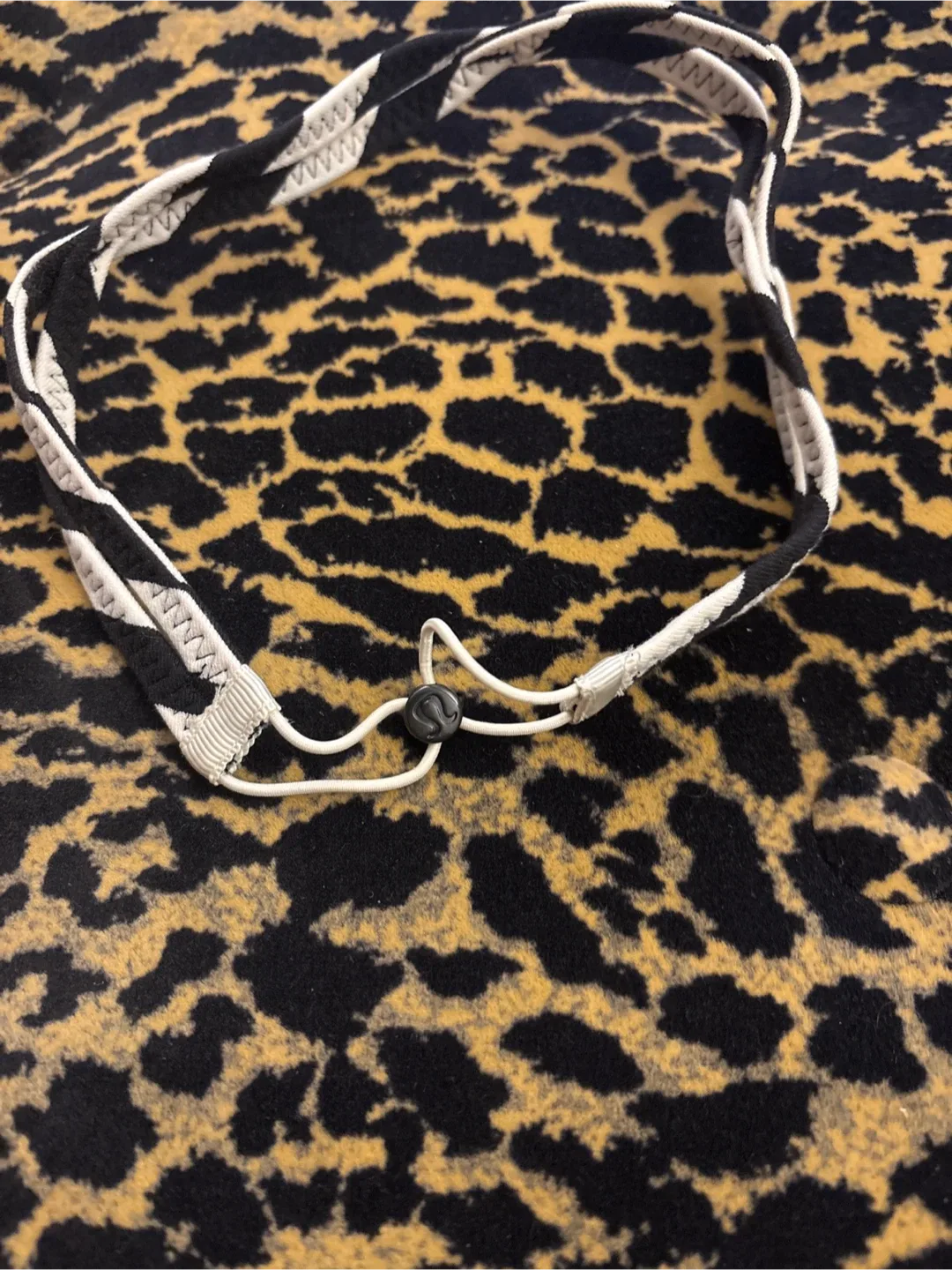 Lululemon Black & White Headband