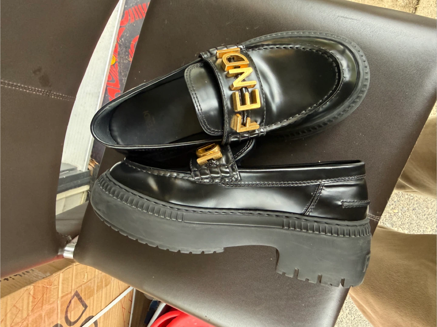 Fendi Black Leather Loafers Size 36 - photo 4