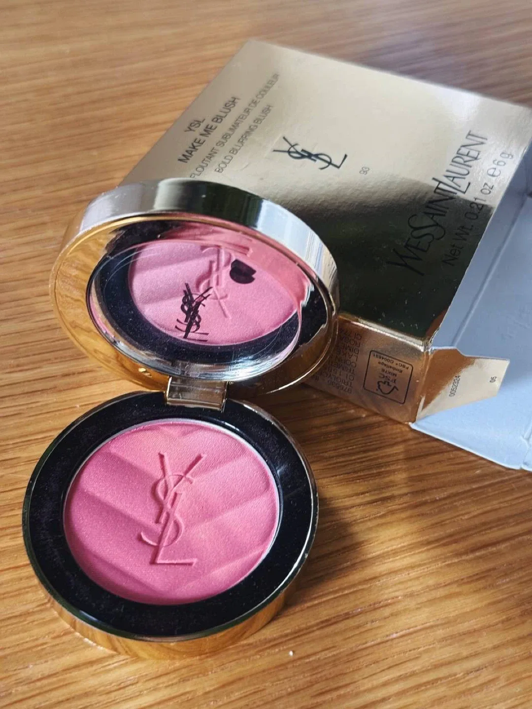 Yves Saint Laurent Blush - Make Me Blush