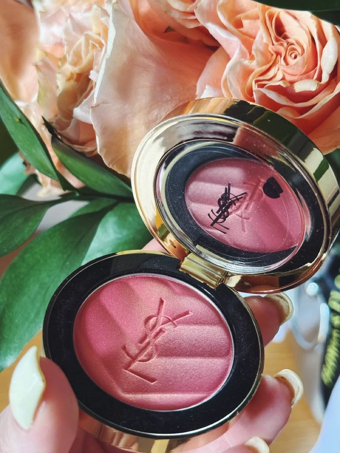 Yves Saint Laurent Blush - Make Me Blush image indicator(7)