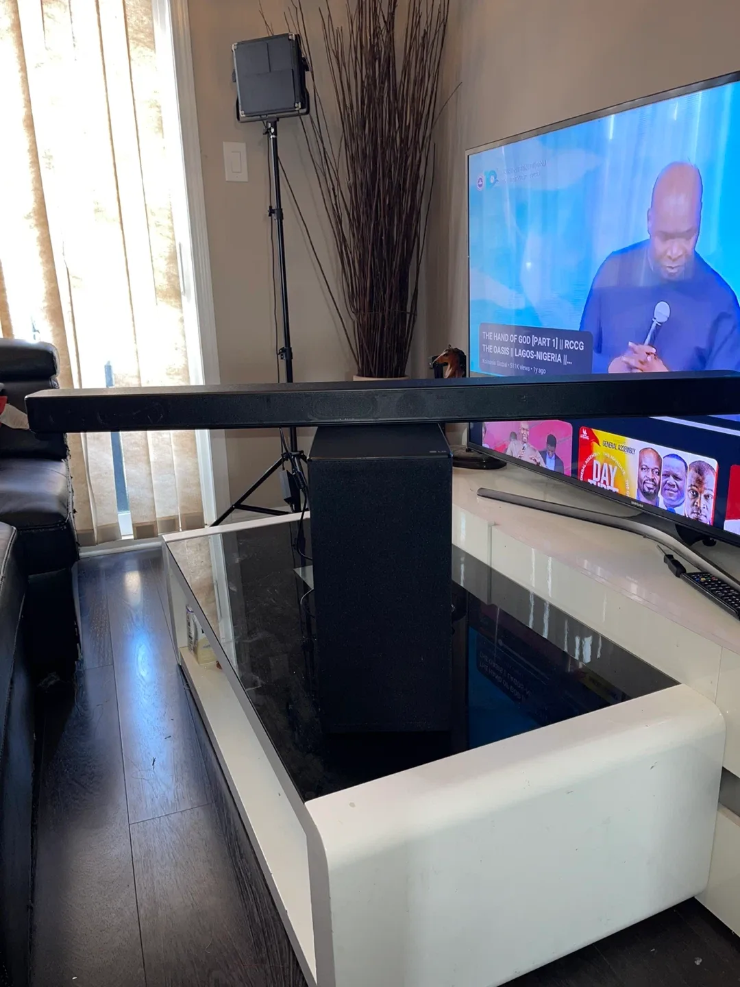 LG Soundbar with Wireless Active Subwoofer