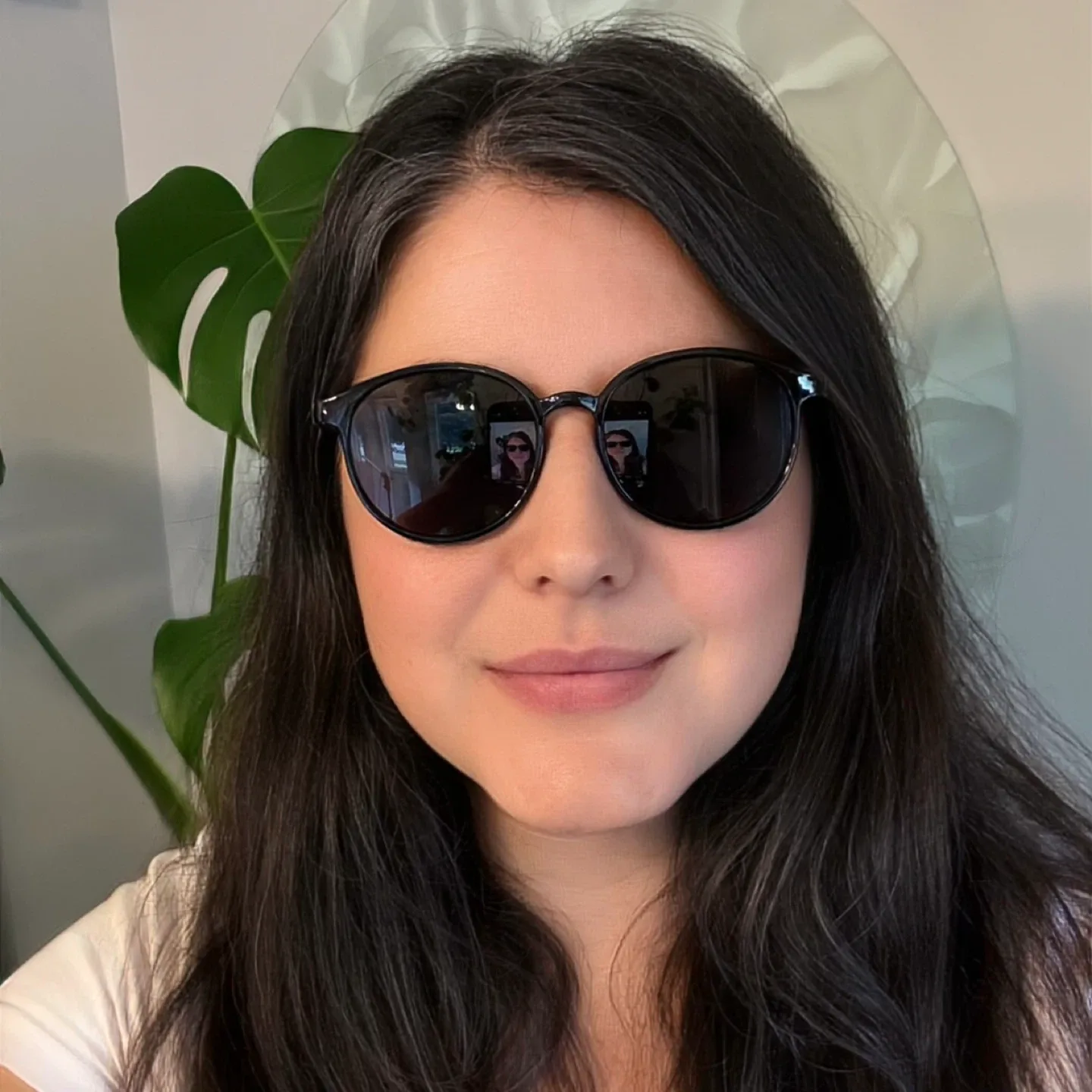 Meet Glasses Black Round Frame Dark Tint Sunglasses (1)