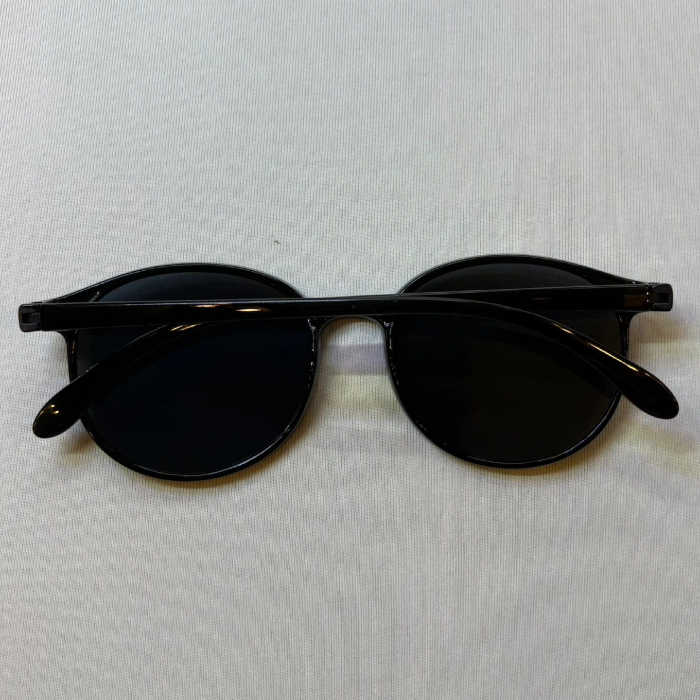 Meet Glasses Black Round Frame Dark Tint Sunglasses (1) - photo 5