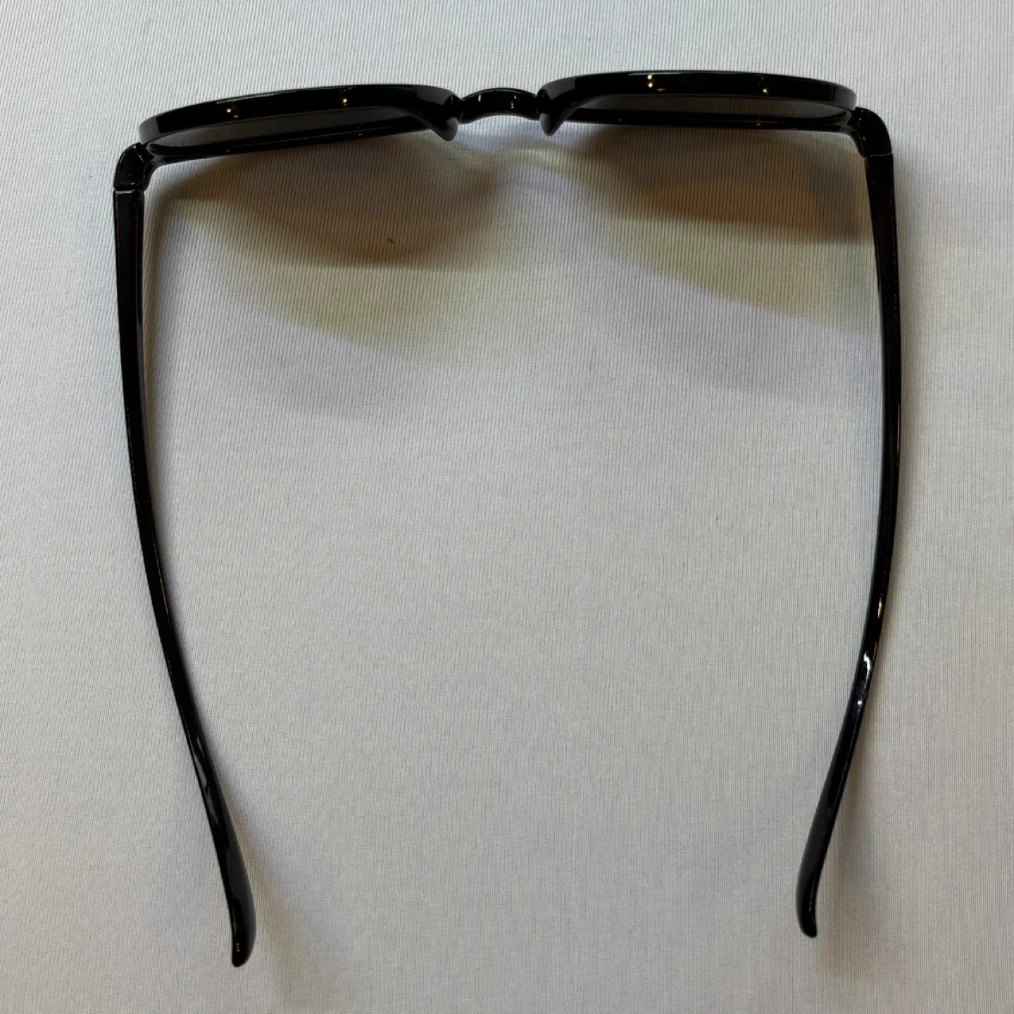 Meet Glasses Black Round Frame Dark Tint Sunglasses (1) image indicator(4)