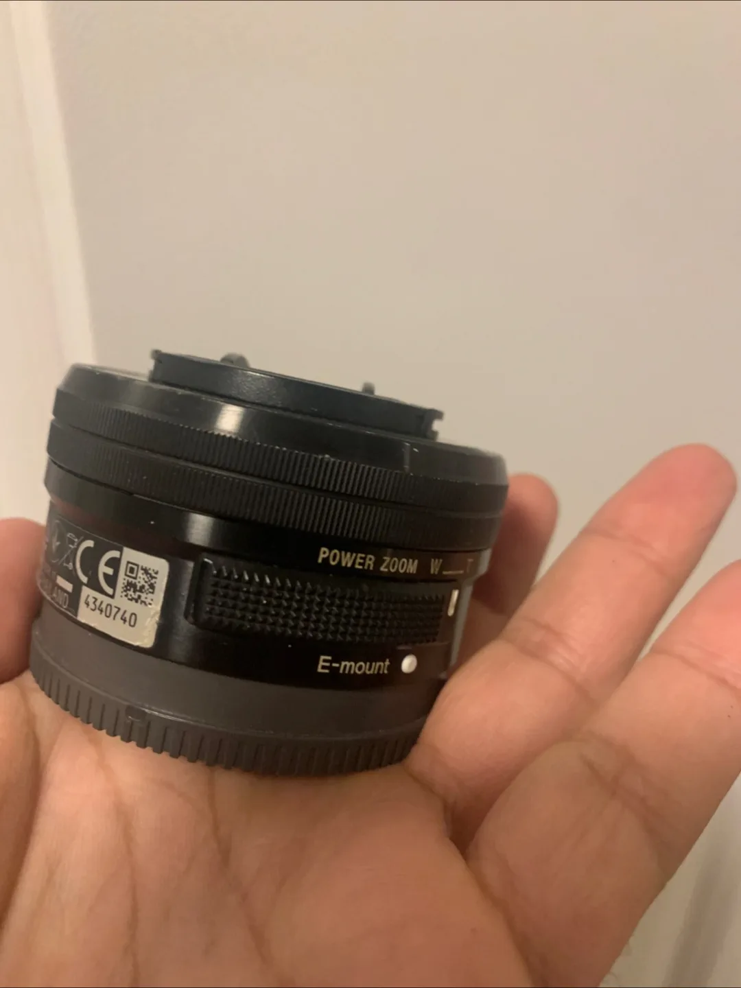 Sony E 3.5-5.6/PZ 16-50 OSS Lens image indicator(10)