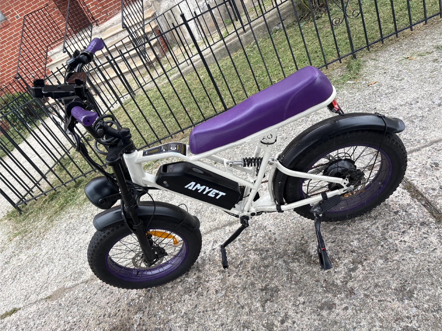 Amyet Ebike - White & Purple - photo 2