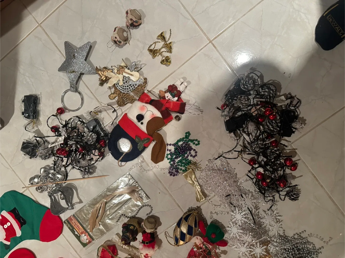 Miscellaneous Christmas decorations and lights image indicator(4)