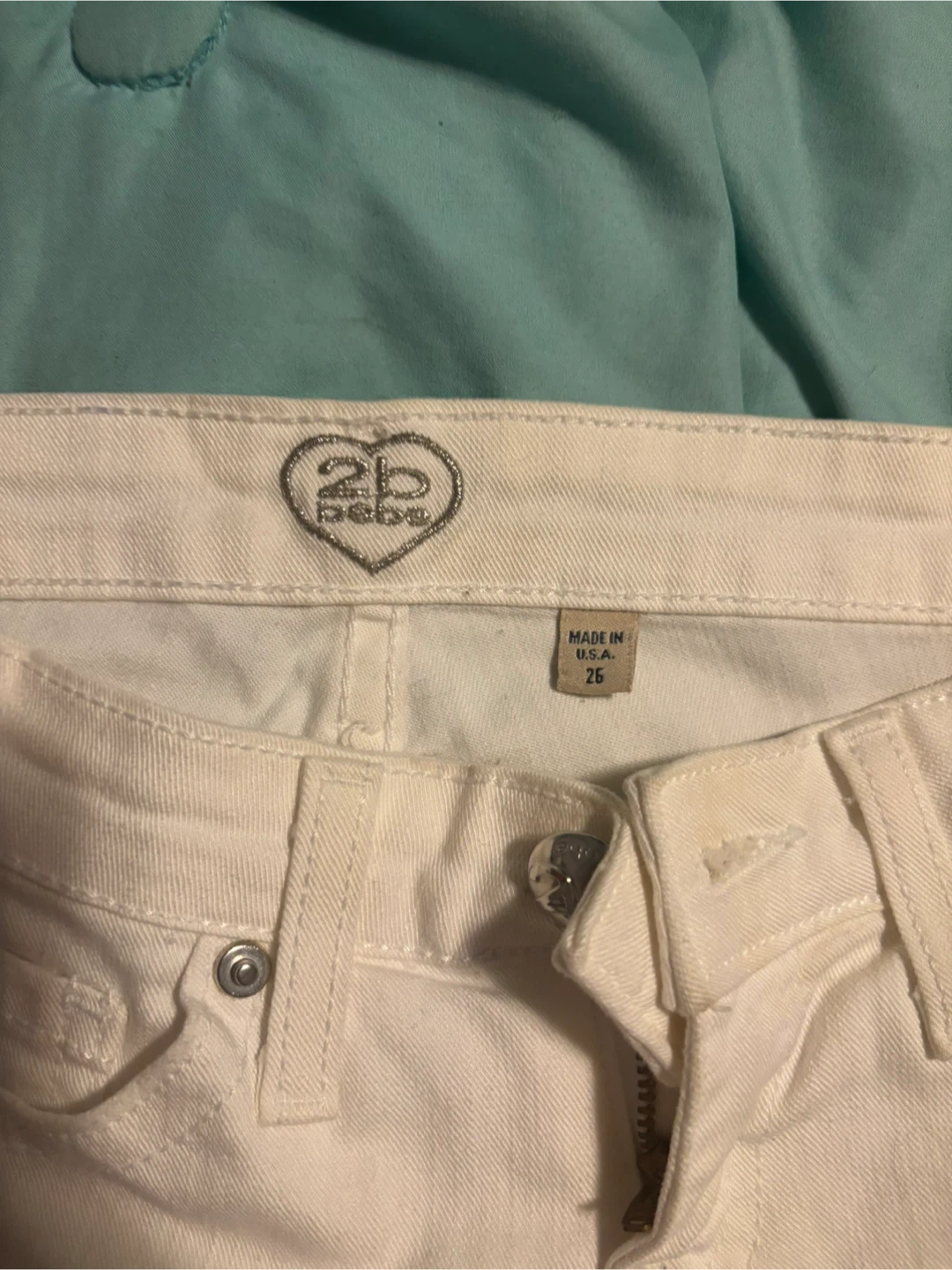 Bebe White Denim Shorts - Size 26 - photo 2