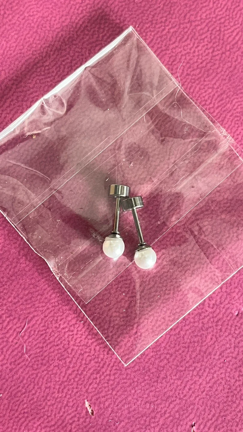 🥕Pearl Stud Earrings for cartilage piercings