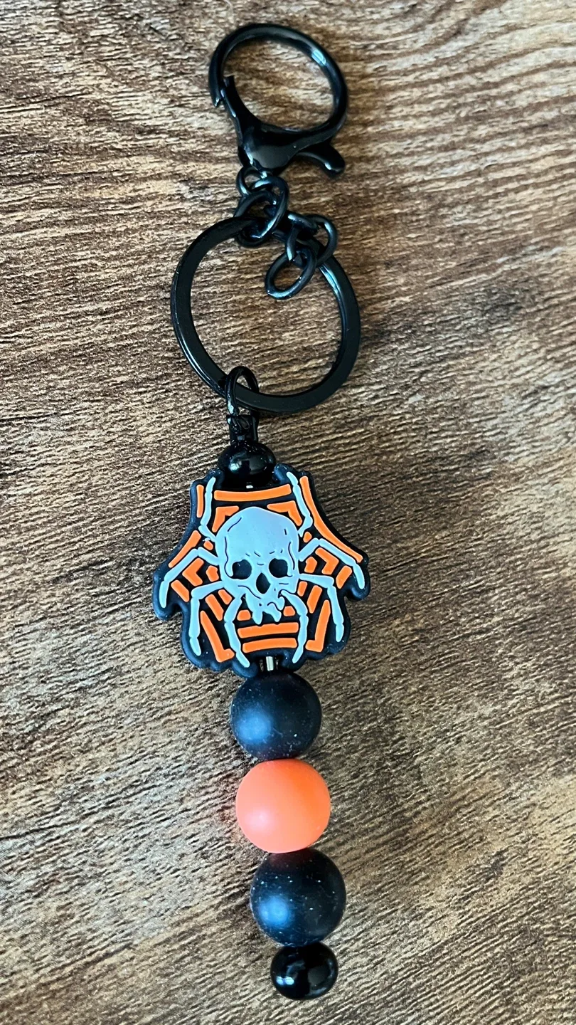 Halloween Spider Skull Keychain - Black & Orange