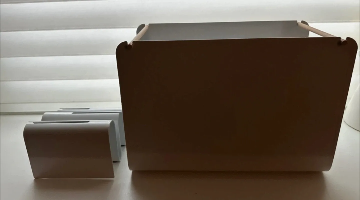 Metal hanging file and mail organizer