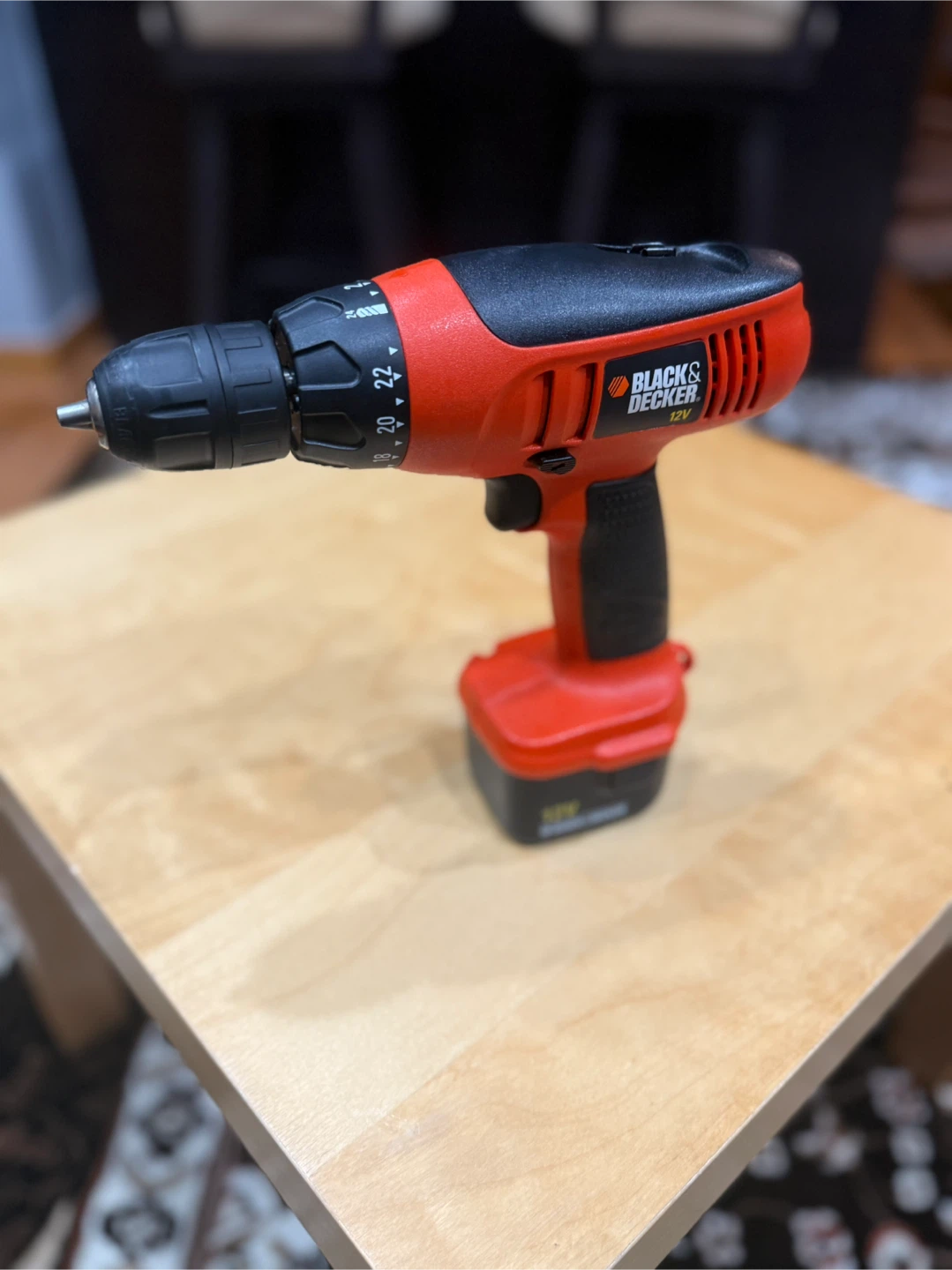 Black & Decker 12V Cordless Drill w/ Case - photo 5