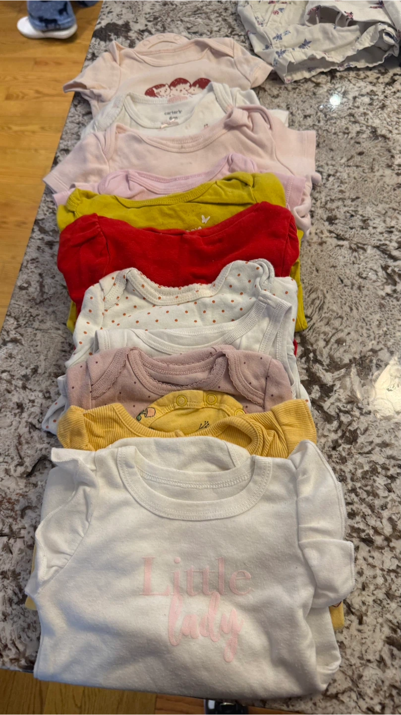 Mixed Lot of Baby Clothes - photo 3