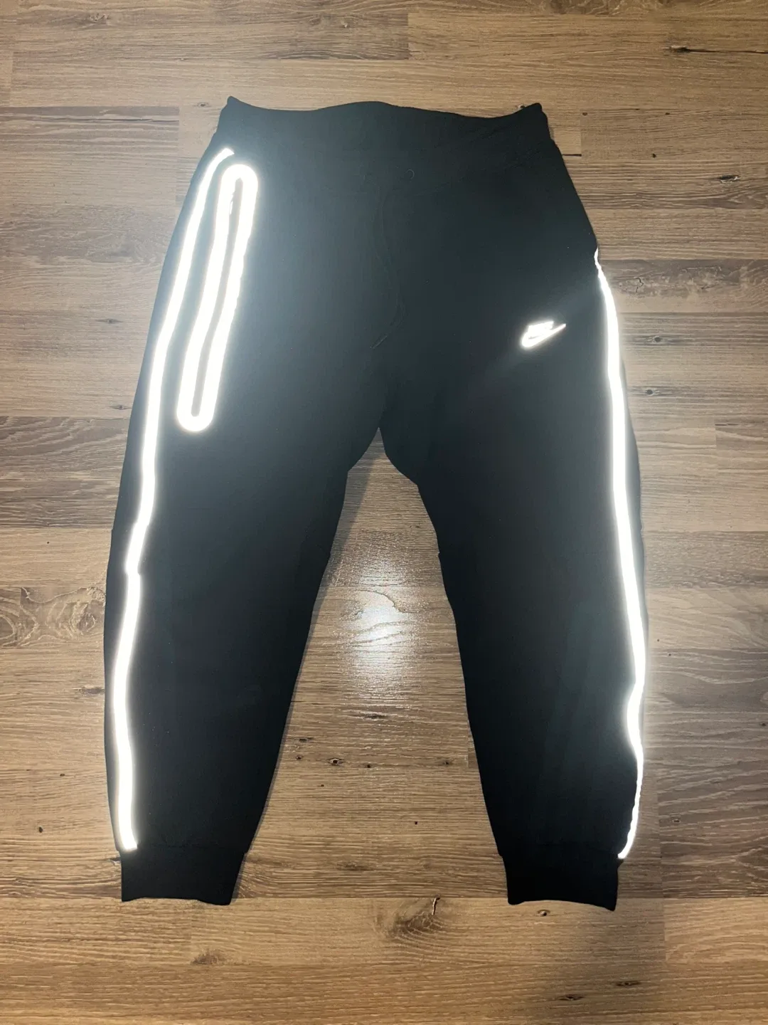 Black Reflective Nike Tech Hoodie - Size L image indicator(8)