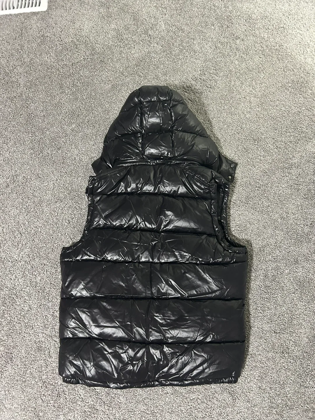 Moncler vest image indicator(8)