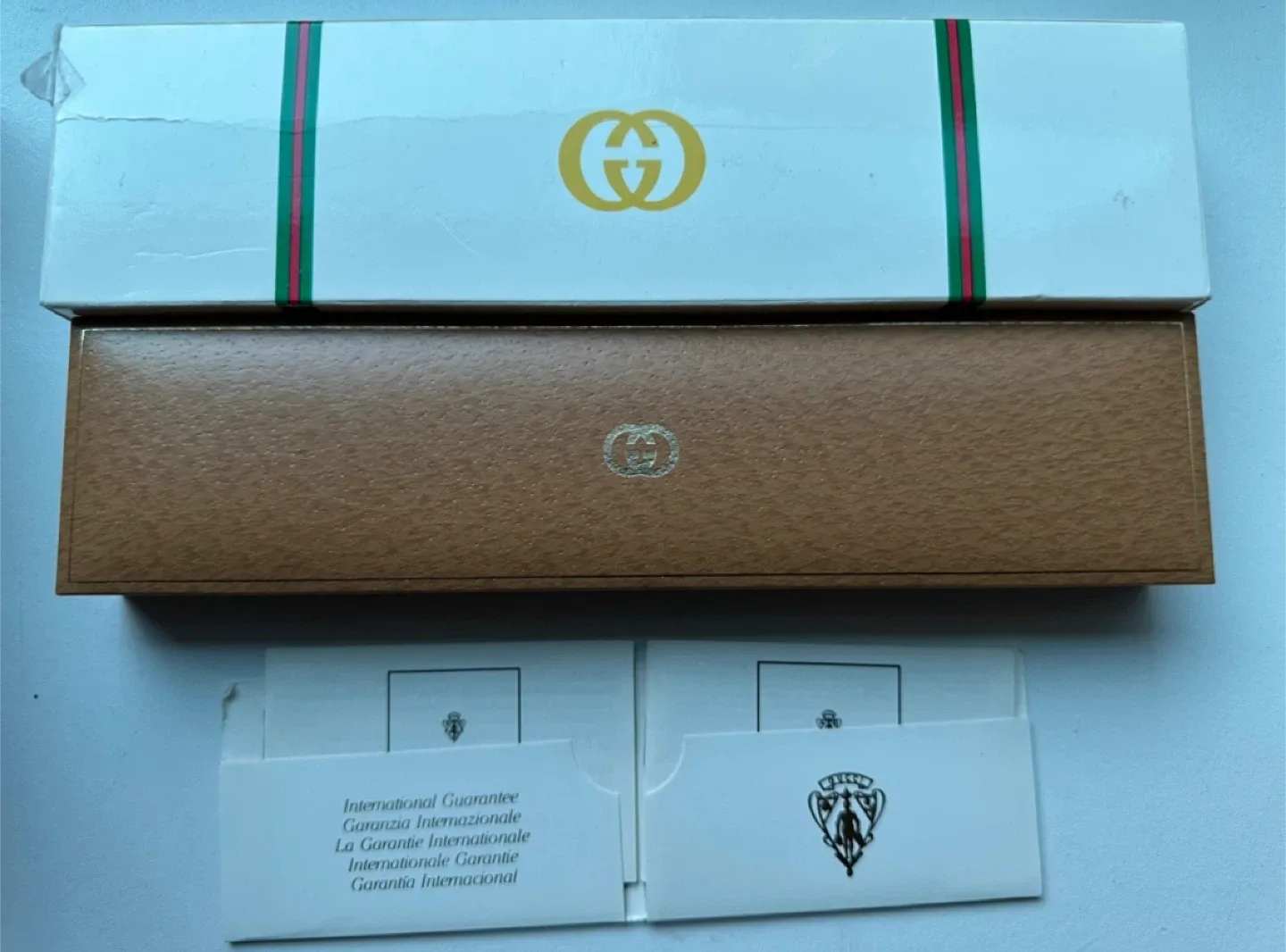 1980s men’s Gucci 30mm watch image indicator(4)