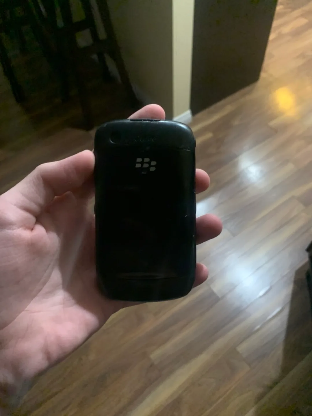 BlackBerry Bold 9900 GSM Touchscreen Smartphone - Black image indicator(4)