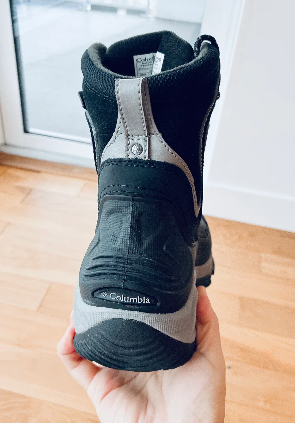 Columbia Bugaboot Omni-Tech Women's Size 7 image indicator(4)