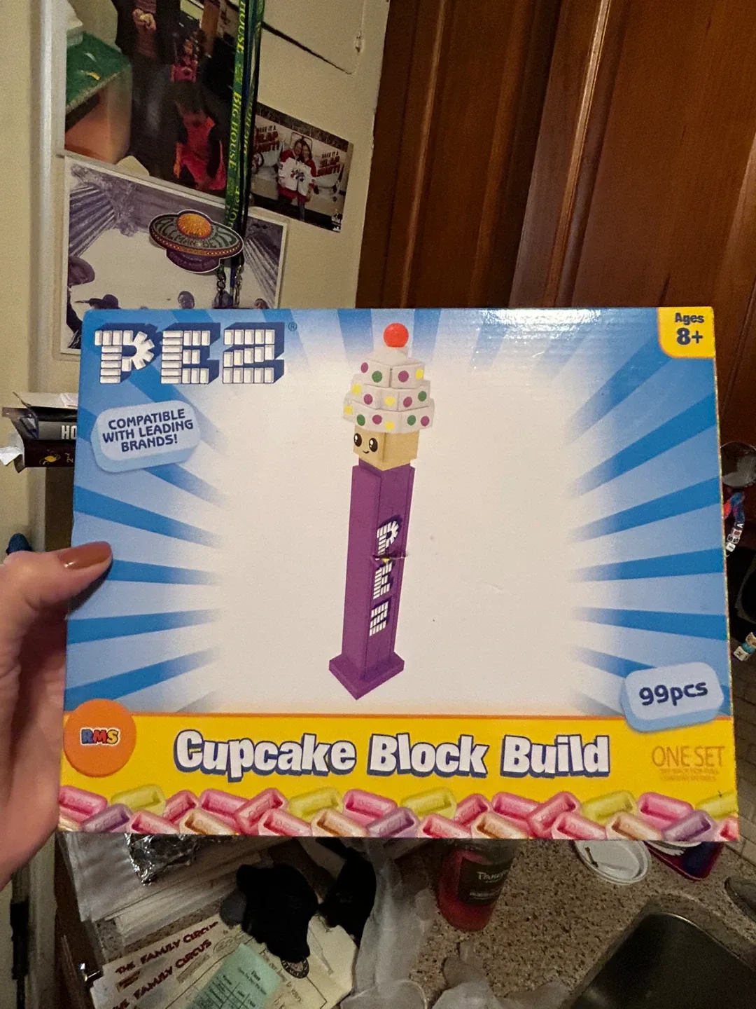 PEZ Cupcake Block Build (99pcs) Ages 8+ image indicator(3)