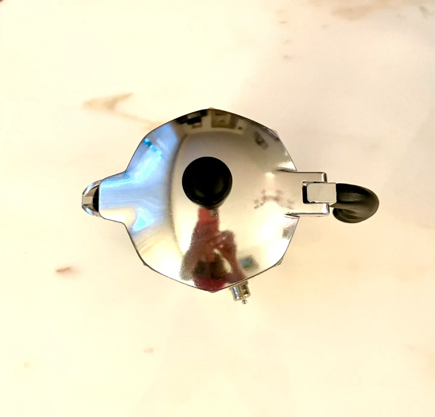 Bialetti Moka Express - Italian Coffee Maker 🎄 image indicator(3)