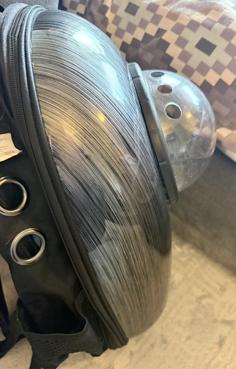 Hard-Sided Black Bubble Pet Carrier Backpack image indicator(2)