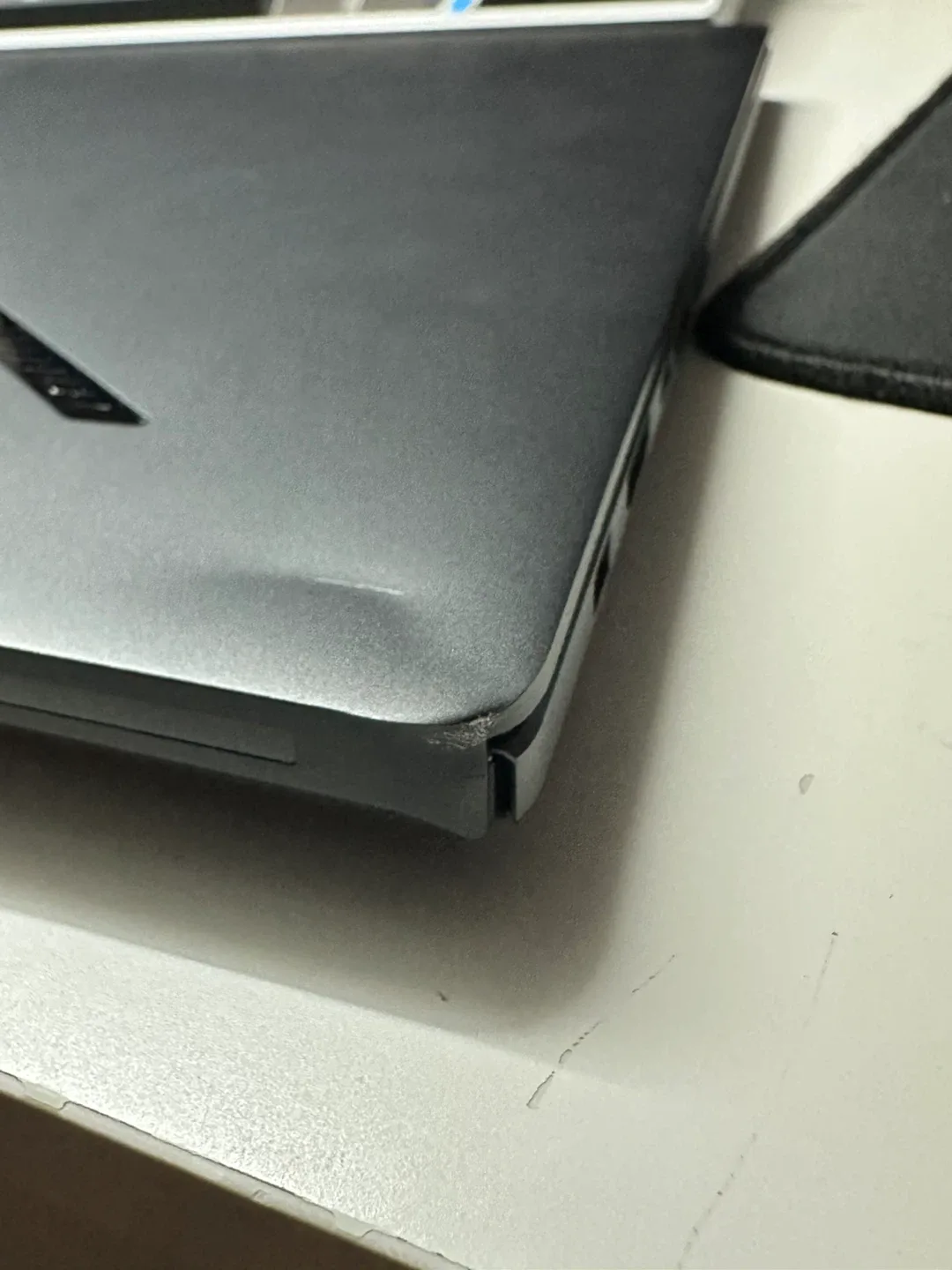 2025 Asus ROG Zephyrus Gaming Laptop image indicator(3)